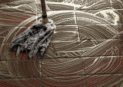 Top Three Reasons Why You Should Replace Your Mop with a Wet Vacuum