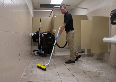 Best Floor Cleaning Tips on How to Stop the Mop